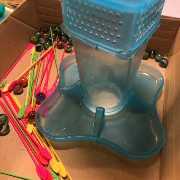 Tumble game ages 6 plus , 2 to 4 players - Picture 9 of 9